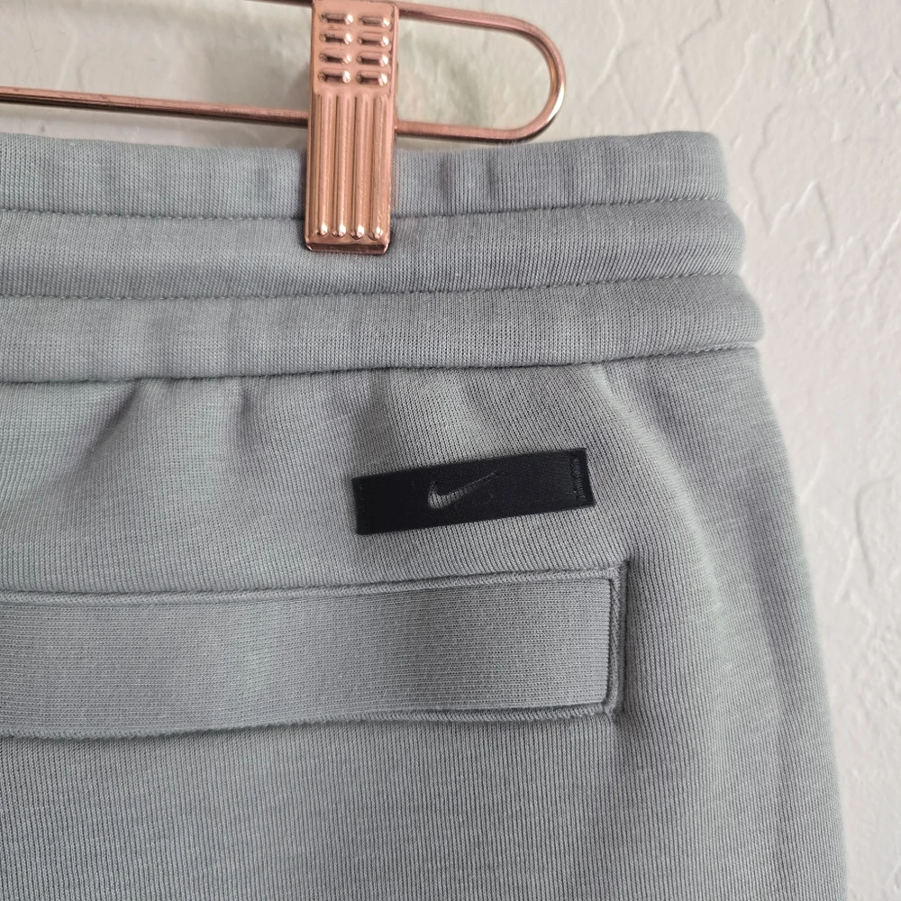 Nike Tech Fleece Reimagined Loose Fit Dark Stucco Pants Men's Large - Picture 8 of 16